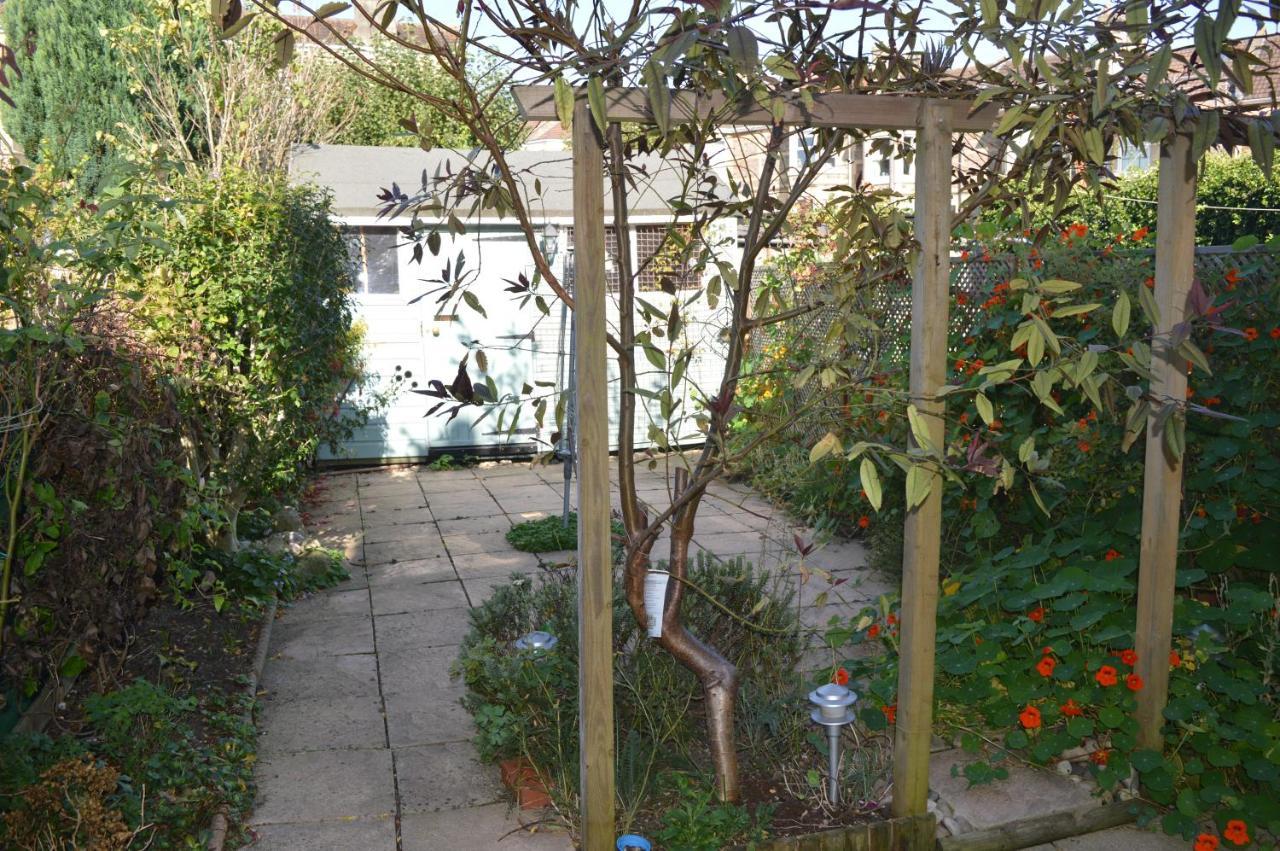 The Crandale House Vacation Home باث المظهر الخارجي الصورة
